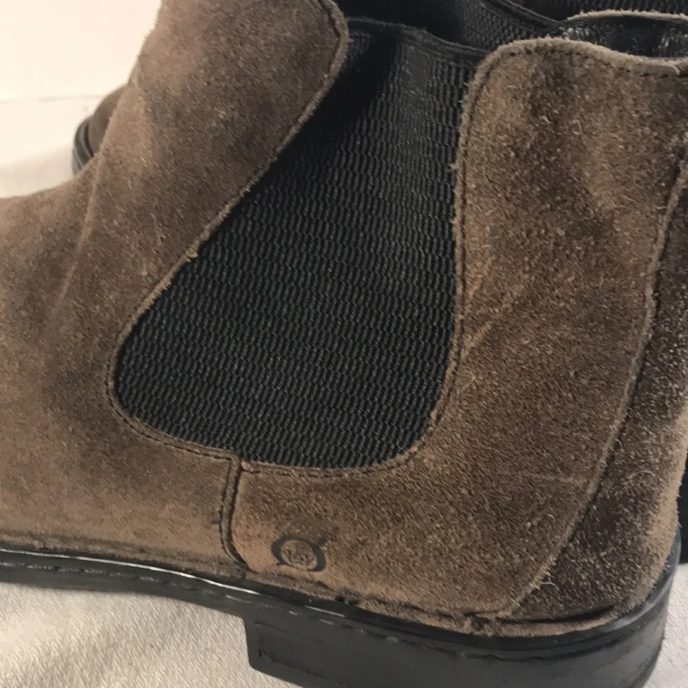 Born Julian Men’s Dark Brown Suede Pull On Chelsea Comfort Ankle Boots